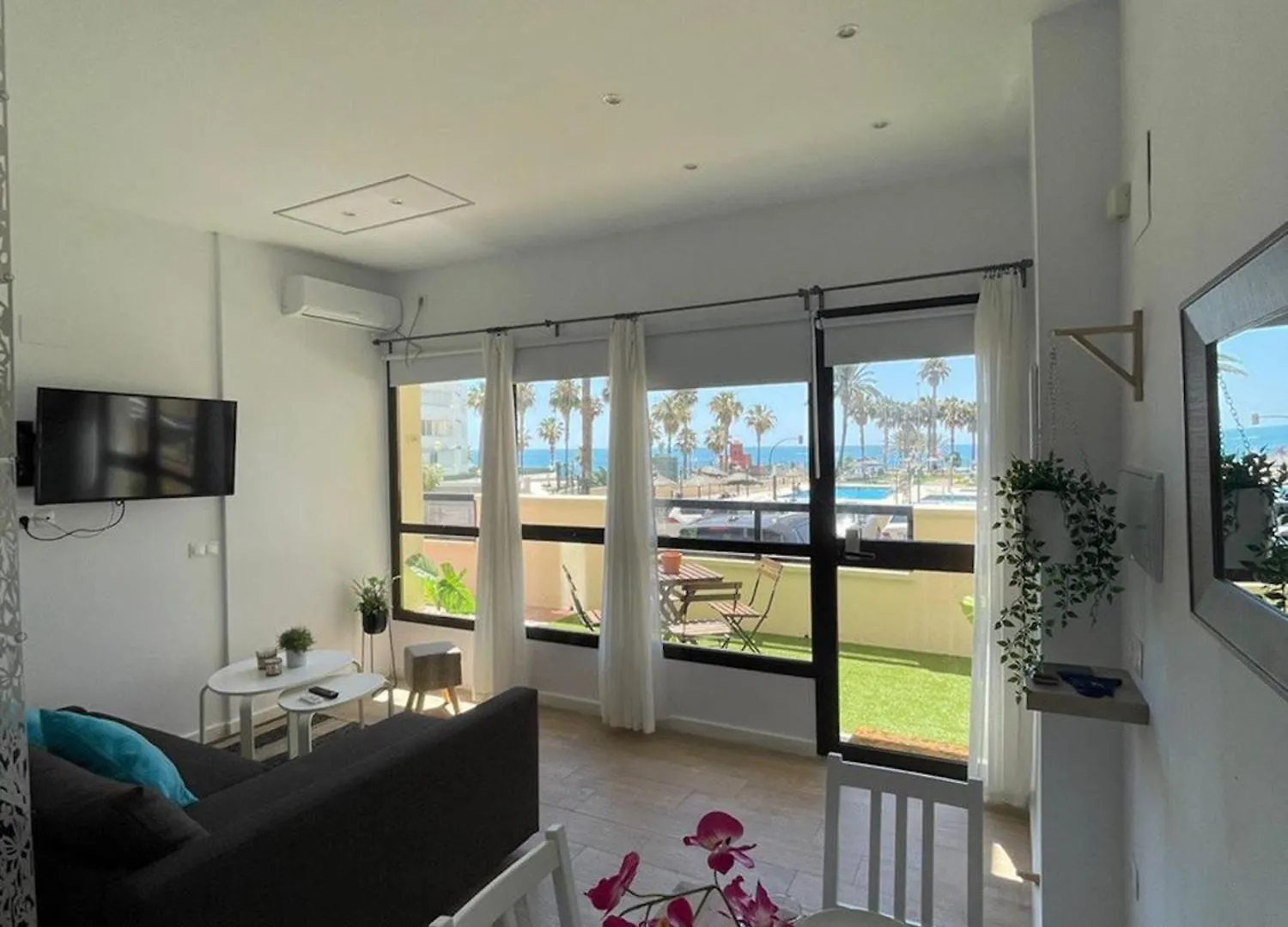 H2M Aloha Playa 1St Line Beach Terrace And Pool Benalmádena 0*,